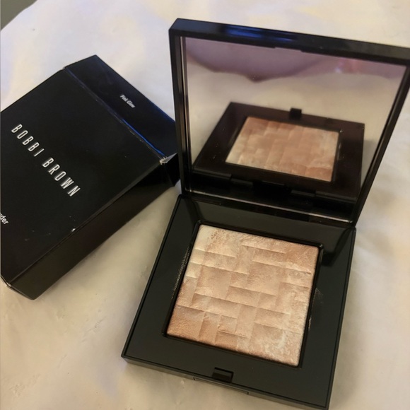 Bobbi Brown Highlighting Powder - pink glow BNIB - Picture 1 of 3